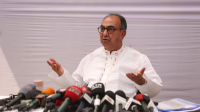 নাসীরুদ্দীন পাটওয়ারীকে দিয়ে আল্লাহ আমার ধৈর্যের পরীক্ষা নিচ্ছেন : মির্জা আব্বাস